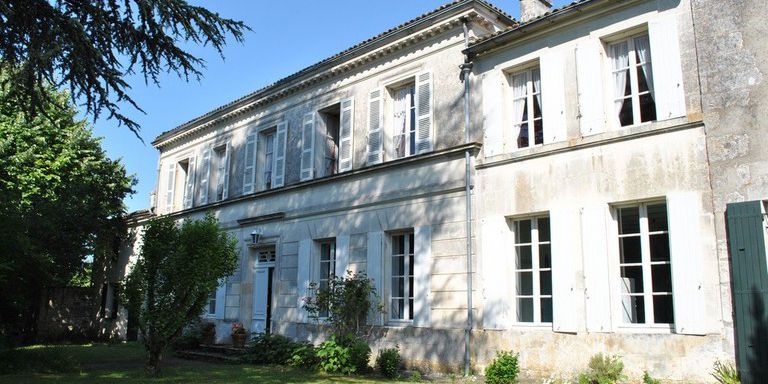 Host House Host House